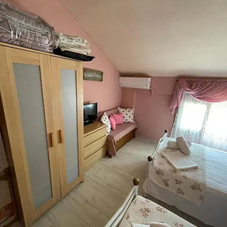 Dora's House Holiday home